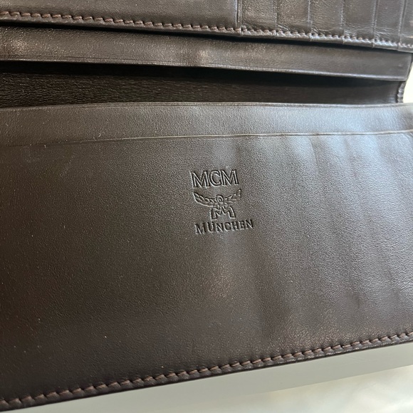 MCM LONG BROWN VISETOS BIFOLD WALLET - Picture 6 of 11